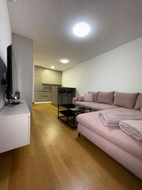 Teodora apartment with private parking